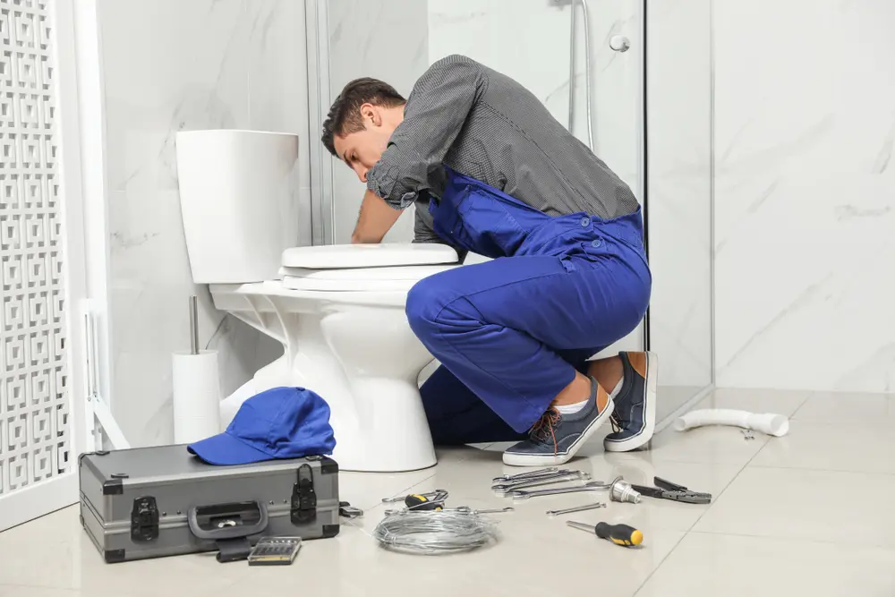 Toilet Installation in Richmond Heights